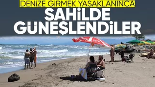 Bayramda sahilde güneşlendiler