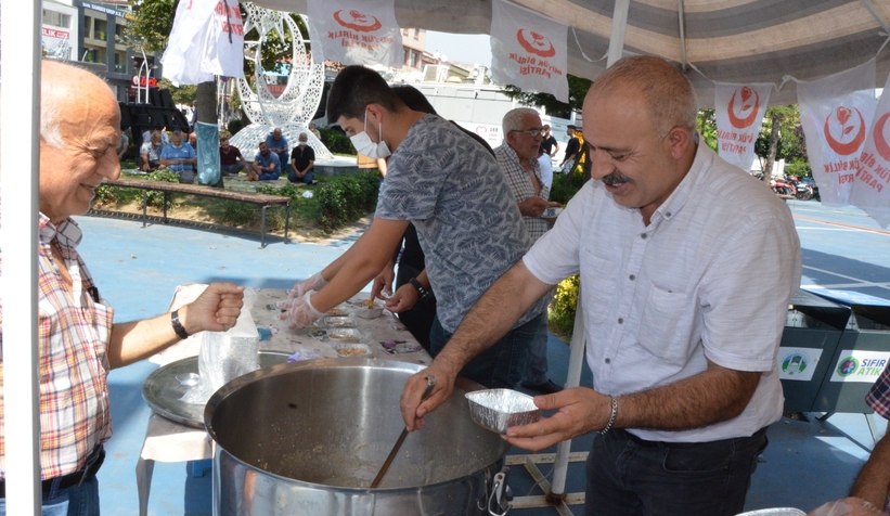 BBP Akyazı'dan aşure etkinliği