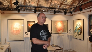 Belçika’dan gelerek ebru sanatını öğrendi, sergi açtı