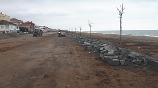 Belediye dün yaptı, bugün yıktı!