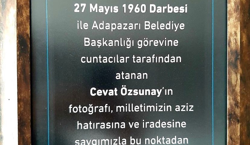 Belediyeden darbeci başkanların fotoğrafları kaldırıldı