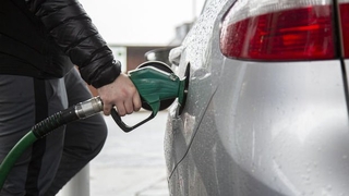 Benzin ve motorine indirim geldi