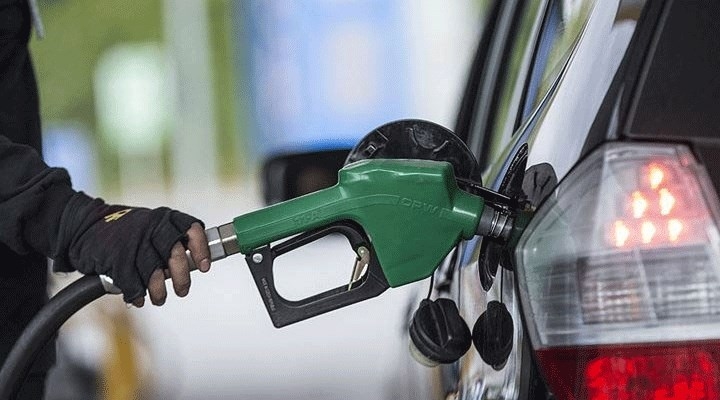 Benzine indirim bekleniyor