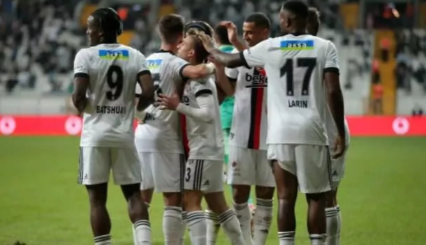 Beşiktaş'a Rıdvan Yılmaz ve Cyle Larin'den kötü haber!