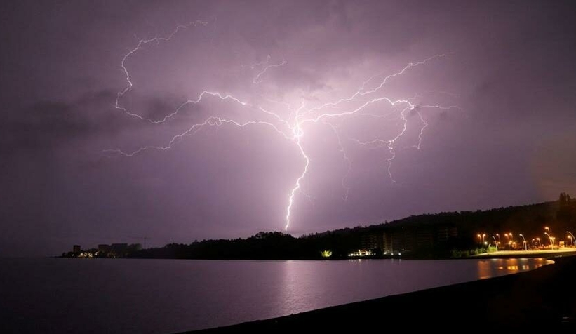 Bilim dünyası şaştı: 768 kilometrelik yıldırım