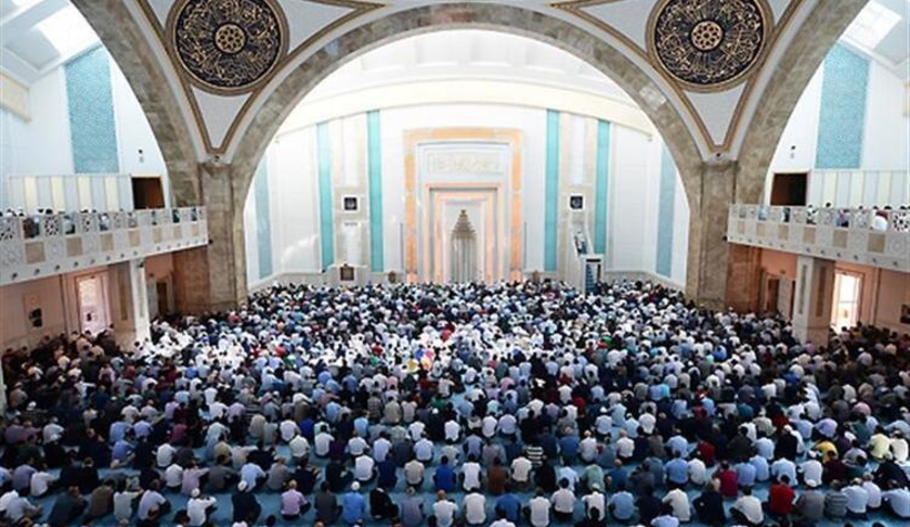 Bilim Kurulu üyesinden bayram namazı uyarısı