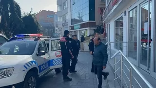 Bir telefonla bankaya koştu, parasından oldu