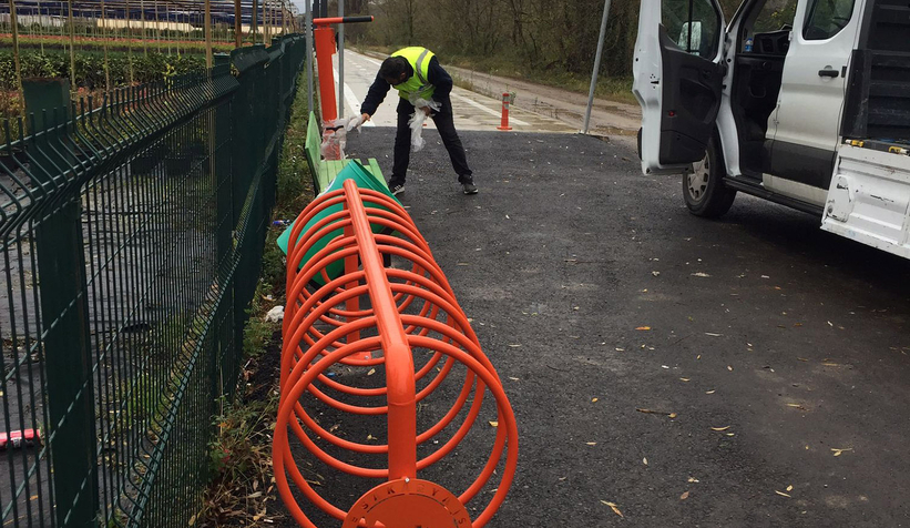 Bisiklet istasyonlarının montajı sürüyor