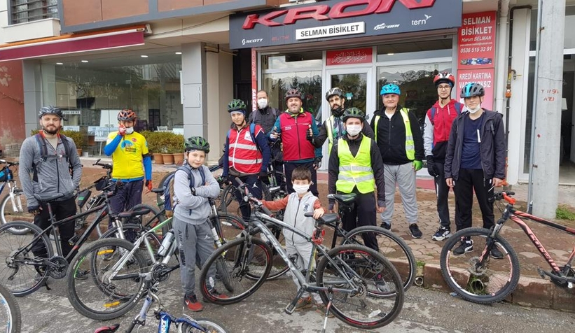 Bisiklet turuna katıldılar