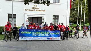 Bisikletseverler gaziler için pedal çevirdi