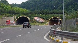 Bolu Dağı Tüneli 32 gün sonra ulaşıma açıldı