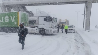 Bolu Dağına ağır tonajlı araçların geçişine izin verilmiyor