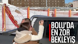 Bolu Kartalkaya'da yanan otelin önünde acı bekleyiş