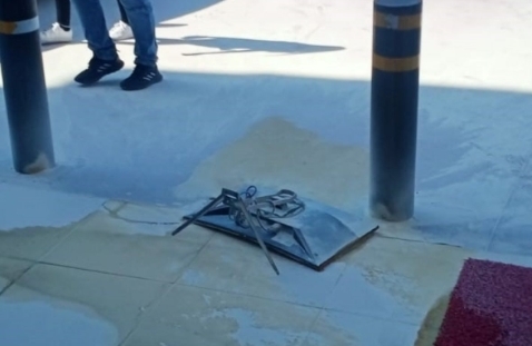 Bozulan televizyonu tamir edilmeyince yaktı