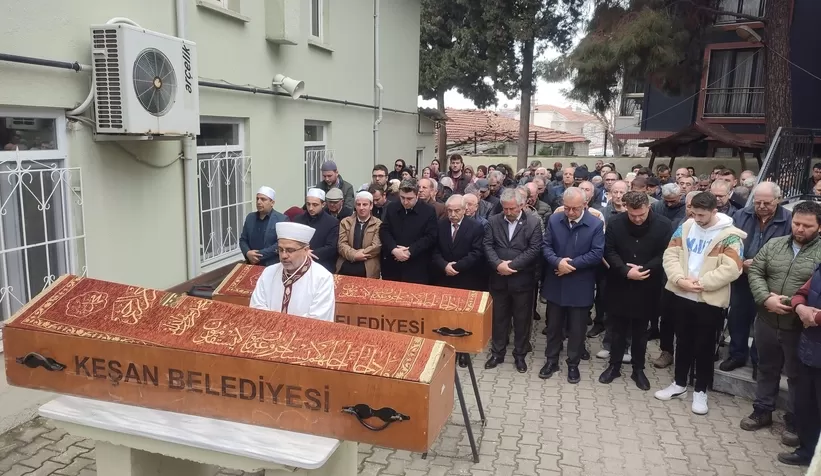 Bu acının tarifi yok: Baba ve oğlu aynı gün hayatını kaybetti