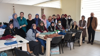 Bu kursta ilmek ilmek mutluluk var: 