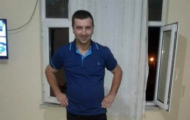 Budamak için çıktığı ağaçtan düşerek öldü