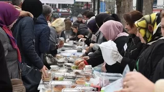  Burada satılan her şey depremzedeler için
