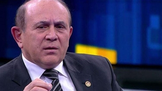 Burhan Kuzu korona nedeniyle hayatını kaybetti