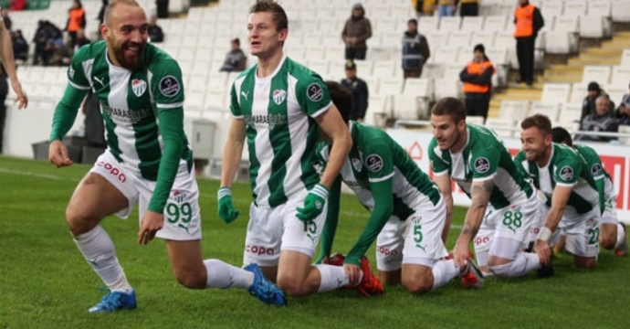 Bursaspor'da futbolcular timsah yürüyüşü yapmayı planlıyor