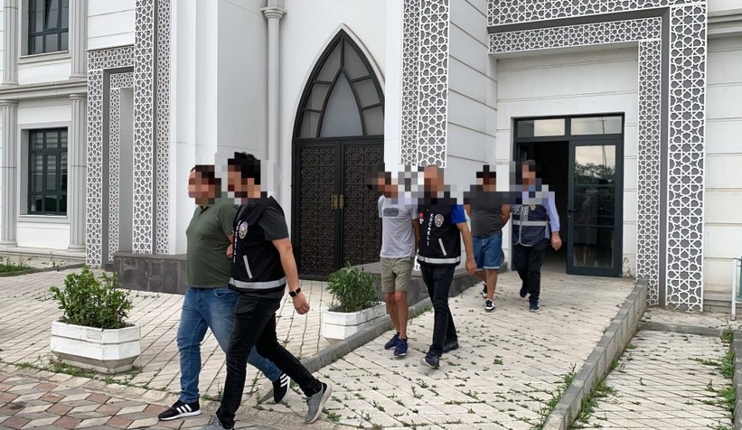 Büyük soygun yapıp Gürcistan'a kaçarken yakalandılar