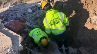 Büyükşehir altyapı hizmetlerini deprem bölgesinde sürdürüyor.