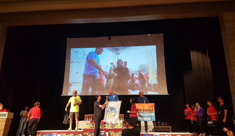 Büyükşehir atletizmde başarıya doymuyor