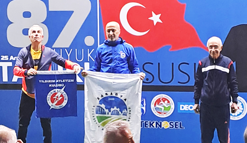 Büyükşehir atletizmde şampiyonluğu kaptırmadı  