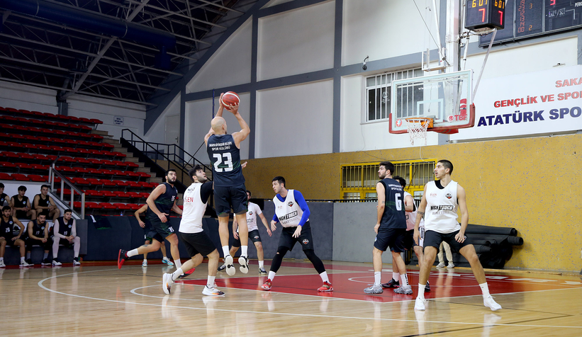 Büyükşehir Basket hazırlık maçında fark attı: 93-65