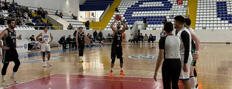 Büyükşehir Basket İzmir’de 13'de 13 yaptı