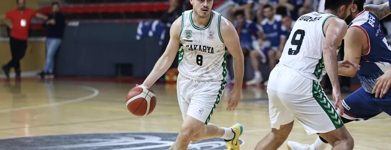 Büyükşehir Basketbol Ankara deplasmanına çıkıyor