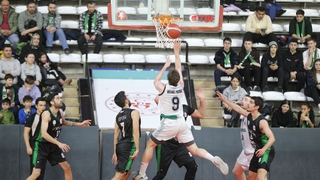 Büyükşehir basketbol Play-Off biletini kaptı: 90-85