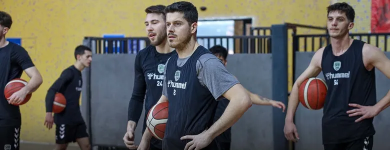 Büyükşehir Basketbol Play-off rakibini bekliyor