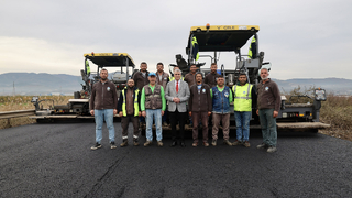 Büyükşehir Geyve'de grup yolunu yeniliyor