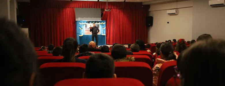 Büyükşehir bin 500 çocuğu tiyatroyla buluşturdu