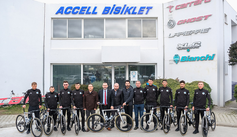 Büyükşehir Bisiklet Takımı sponsorluklarla gücüne güç kattı