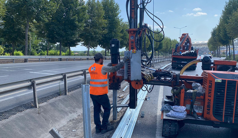 Büyükşehir Çevre Yolu’nda güvenli ulaşım için mesaide