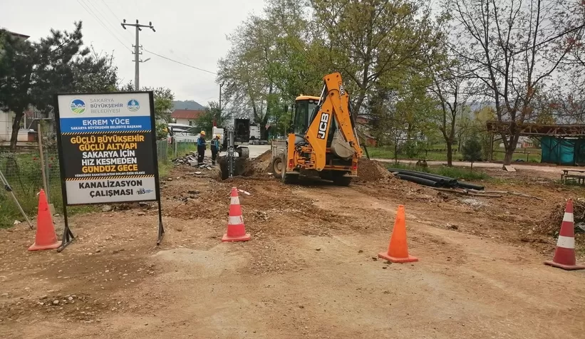 Büyükşehir'den Akyazı'da alt yapı çalışması