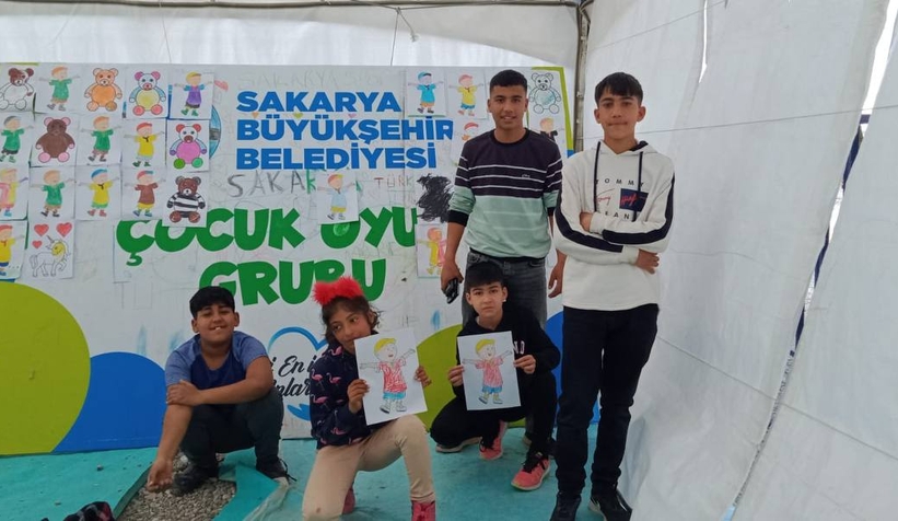 Büyükşehir deprem çocuklarının sevinci oldu