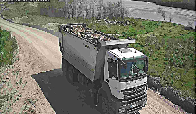 Büyükşehir doğaya zarar verenleri GPS ve fotokapanla tespit etti