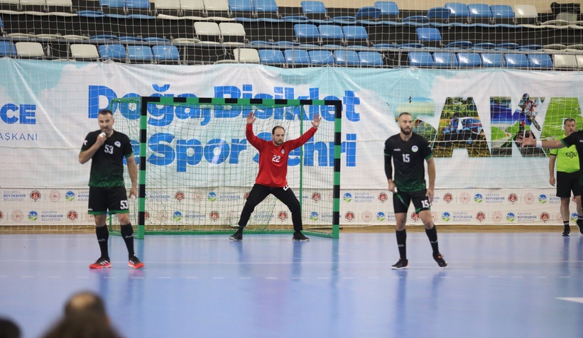 Büyükşehir Hentbol Beykoz’a konuk oldu