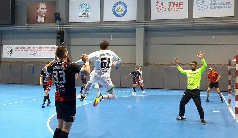 Büyükşehir hentbol galibiyet serisine Bursa’da devam etti