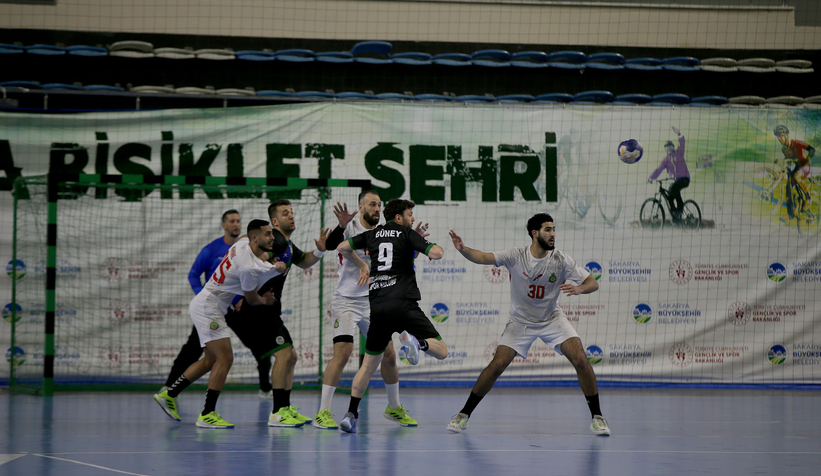 Büyükşehir Hentbol ikinci yarıya hazır