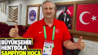 Büyükşehir Hentbol Mehmet Korer Koral’a emanet