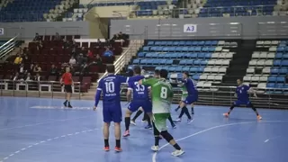 Büyükşehir Hentbol Nilüfer Belediyesi engelini kayıpsız geçti