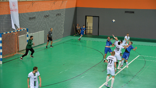 Büyükşehir Hentbol Trabzon’u farkla geçti