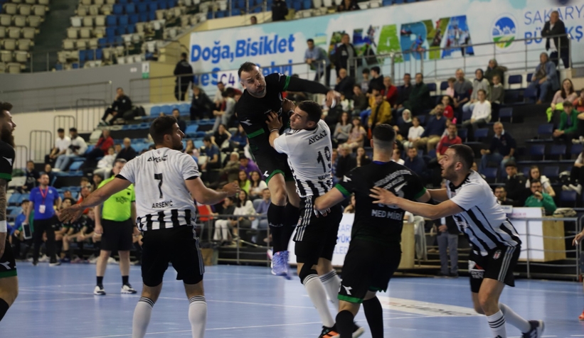 Büyükşehir hentbolun yarı finaldeki rakibi Beşiktaş