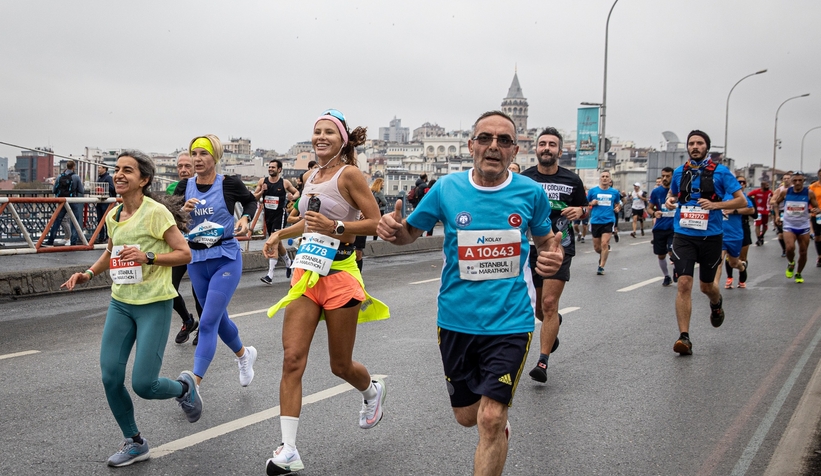 Büyükşehir'in sporcusu İstanbul Maratonu'nda ipi göğüsledi