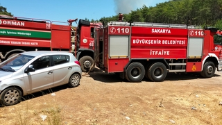 Büyükşehir İtfaiyesi Marmaris ve Manavgat’ta alevlere müdahale ediyor