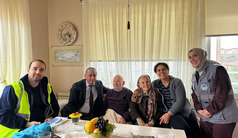 Büyükşehir kapıları aşındırıp yürekleri ısıtıyor